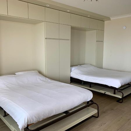 Very Spacious Family Apartment With Seaview T16 オステンド エクステリア 写真