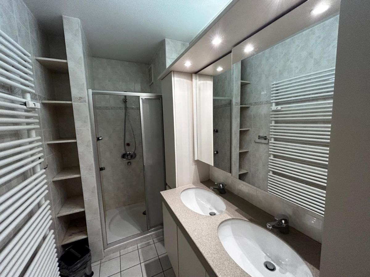 Very Spacious Family Apartment With Seaview T16 オステンド エクステリア 写真